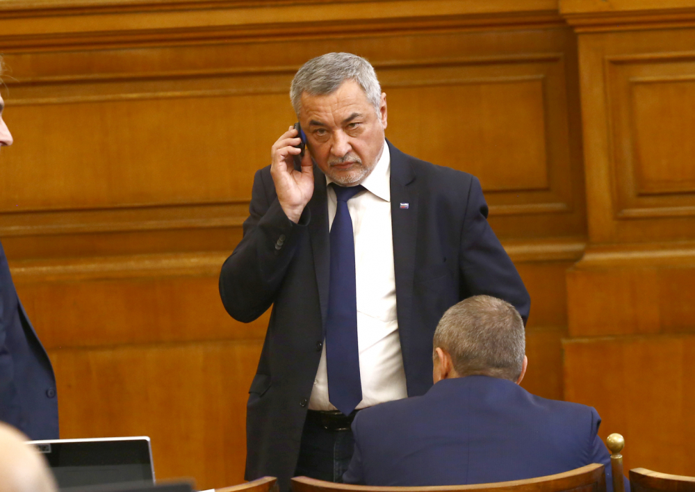 Валери Симеонов каза влиза ли в президентската битка