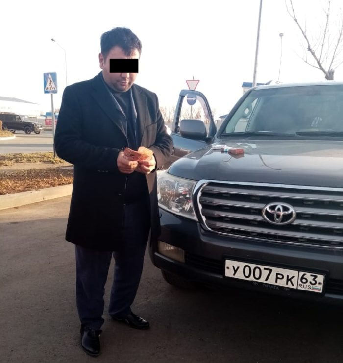 Щастлив мъж отбеляза развода си с кортеж от 60 джипа СНИМКИ
