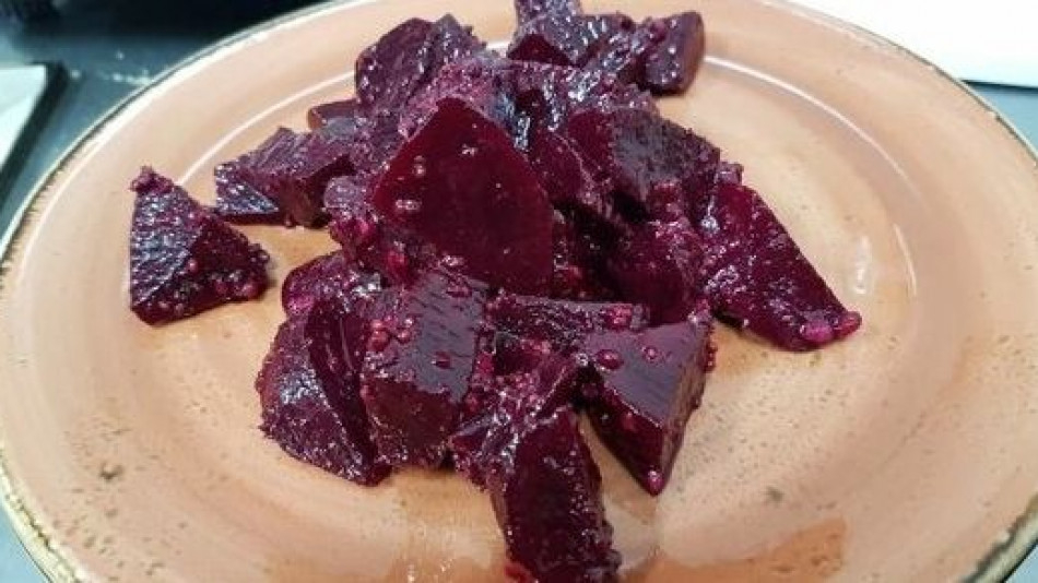 Невероятно вкусна салата промени изцяло мнението ми за цвеклото!