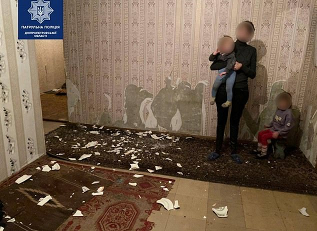 Сестричките Диана и Аня ядоха стиропор и тапети, за да оцелеят в къща на ужасите СНИМКИ
