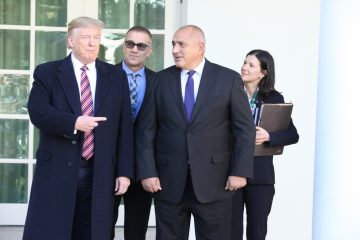 Тръмп даде заръка на български репортери относно Борисов, а премиерът веднага го попита... СНИМКИ