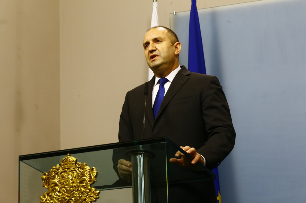 Президентът Радев показа невиждана СНИМКА за сбогом със Стефан Данаилов