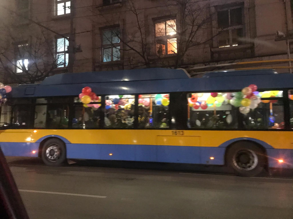 Такова нещо със софийски тролей никога не се бе случвало! Уникални СНИМКИ