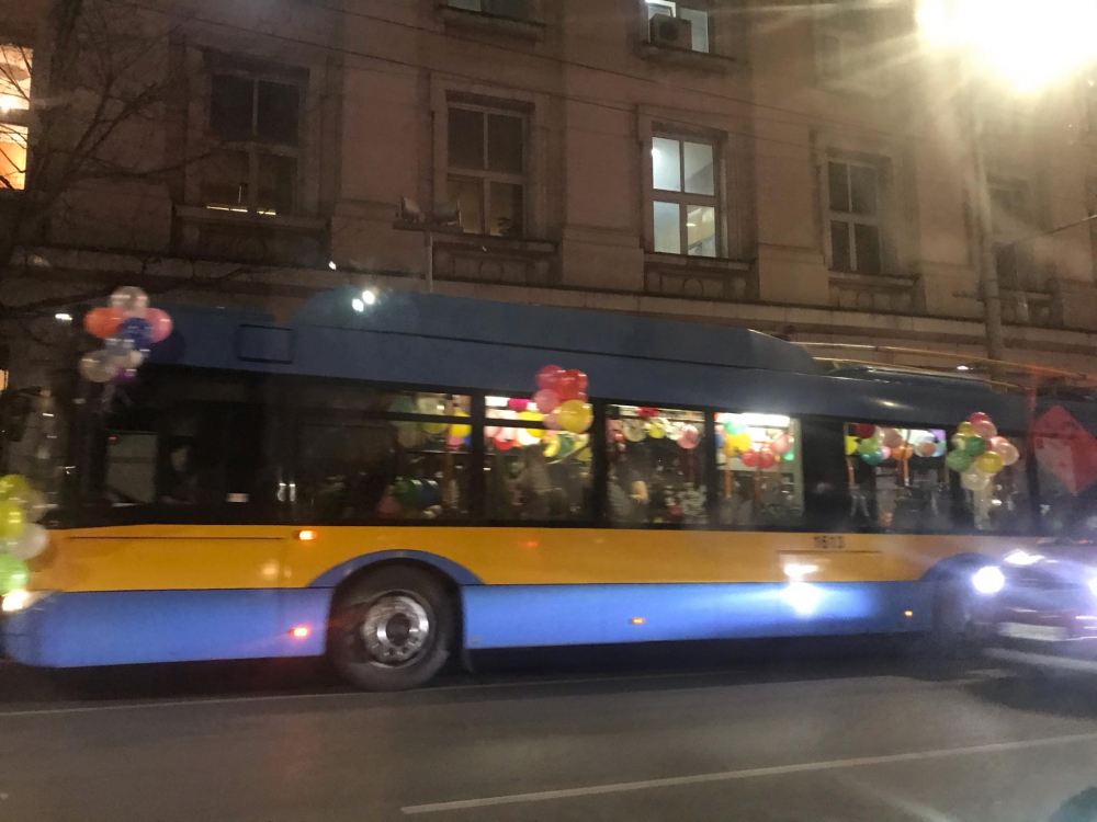 Такова нещо със софийски тролей никога не се бе случвало! Уникални СНИМКИ