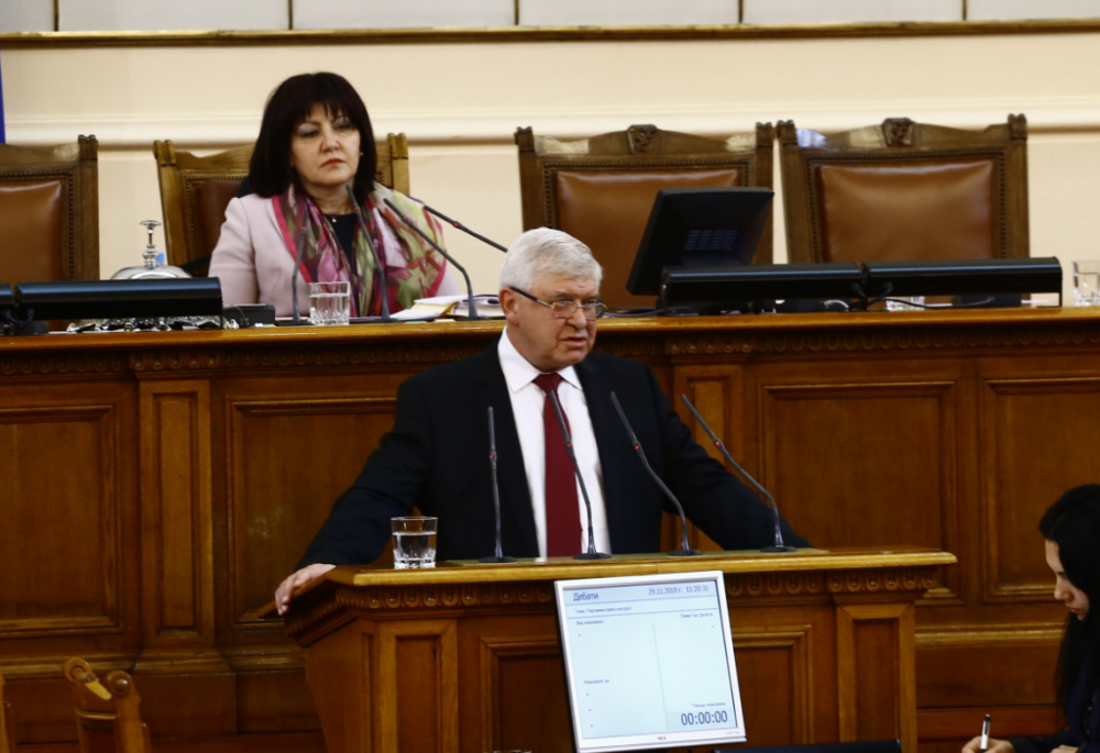 Ананиев с остра критика заради починалия 3-годишен Алекс
