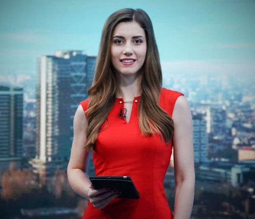Изненада: Новините на bTV с нова фамозна водеща СНИМКИ