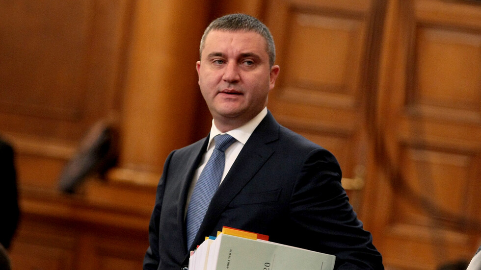 Горанов съобщи много важна финансова новина, която касае всички българи 