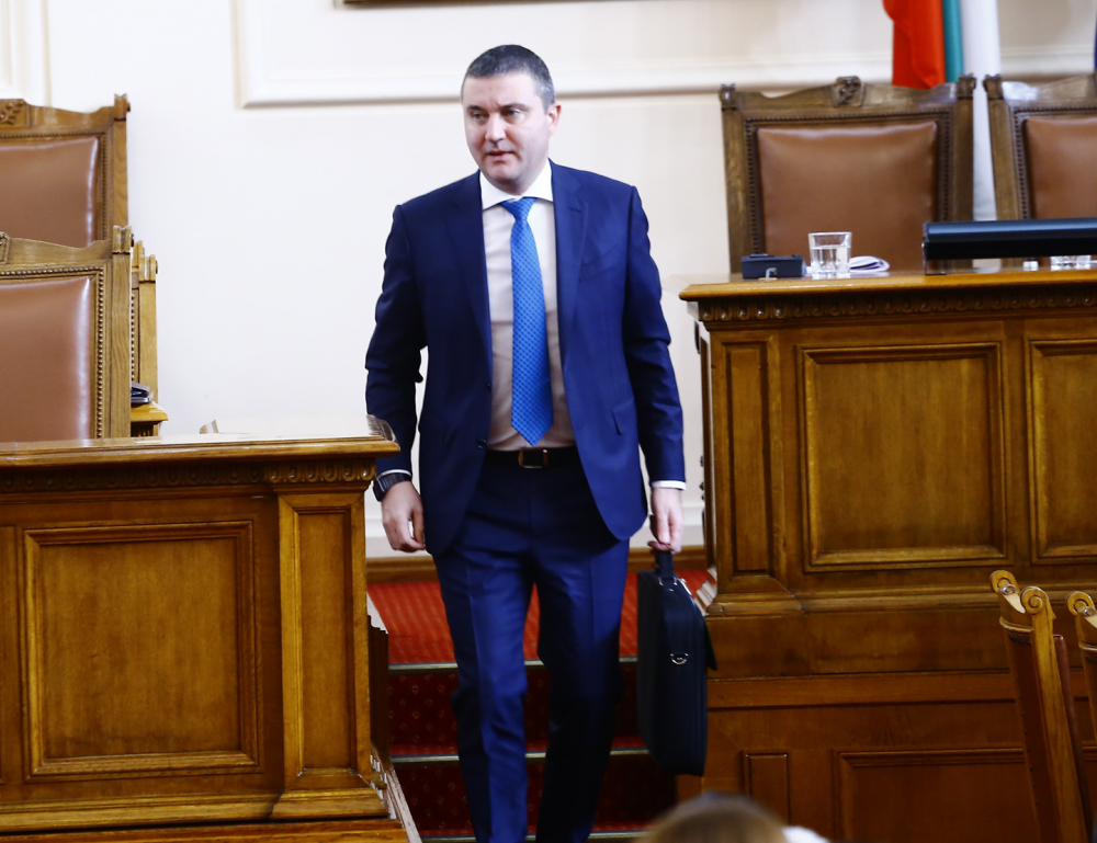 Горанов разкри с какви далавери са работили фирмите на Божков