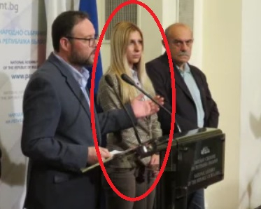 С какво бельо тръгнахте сутринта - депутат от НФСБ пита журналистка от тв "Алфа" ВИДЕО 