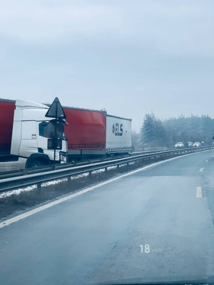 Извънредно в БЛИЦ! Ад по пътищата, тежка катастрофа с ТИР-ове на АМ "Тракия" СНИМКИ