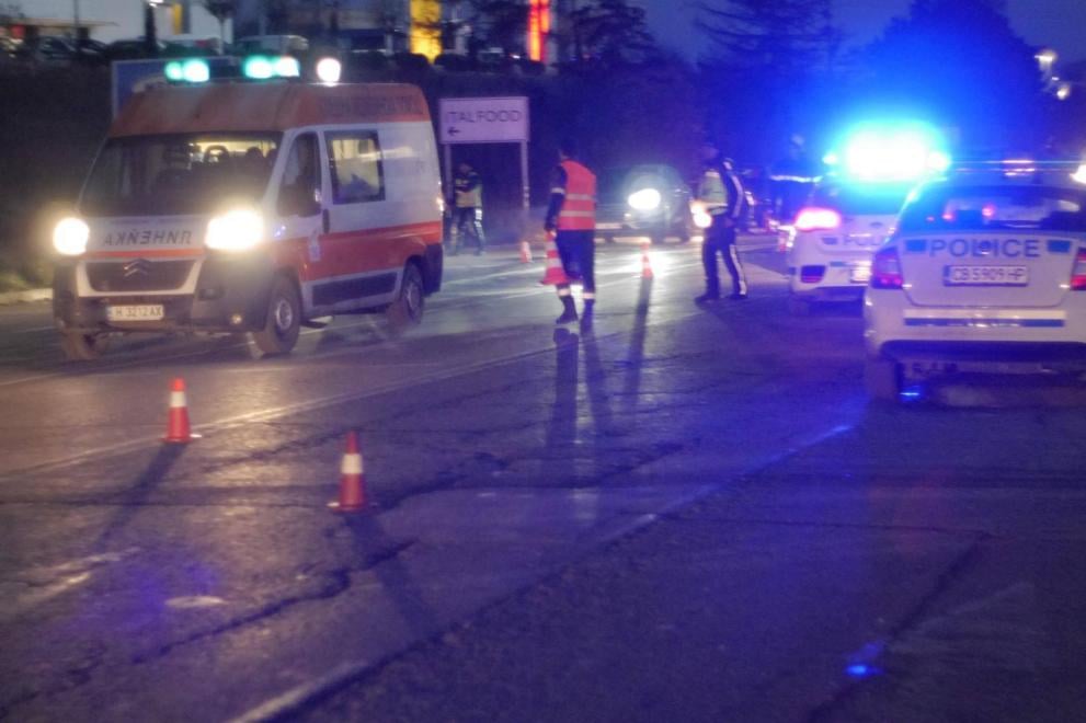Страшна катастрофа в Шумен, четирима берат душа в болница СНИМКИ 