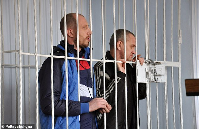  Влюбени, правещи секс в кола, починали в адски мъки от ръцете на изверги СНИМКИ