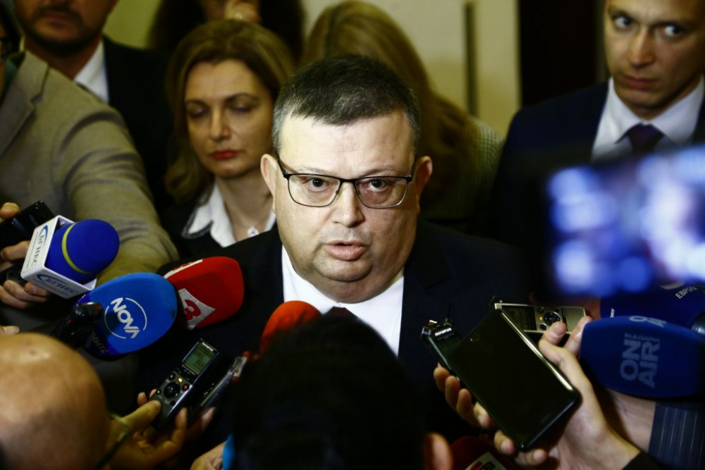 Цацаров подава оставка още днес  и обяви кога Гешев ще встъпи в длъжност главен прокурор 