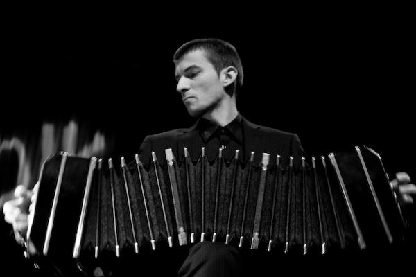 Ден на тангото: “El Bandoneon или пътят на бандонеона” в изпълнение на Михаел Долак СНИМКИ