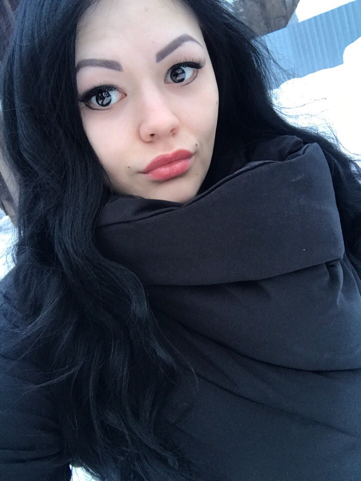 Секси полицайката Диана се напи и направи неописуемо шоу СНИМКИ 18+