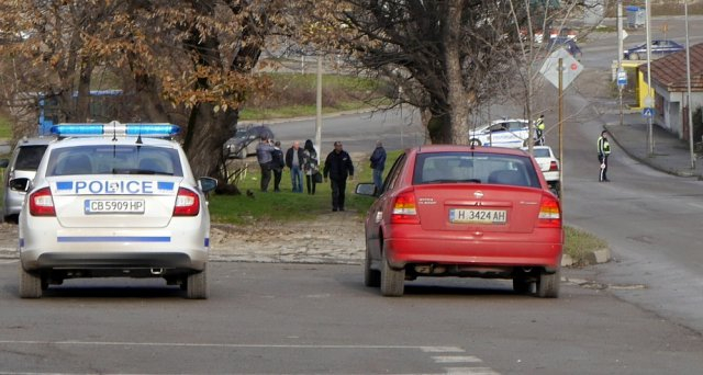 Знае се кой е убиецът на младежа в Шумен СНИМКИ