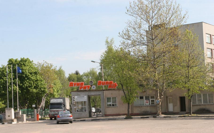 Гебрев се оплете в лъжите си за "Дунарит" 