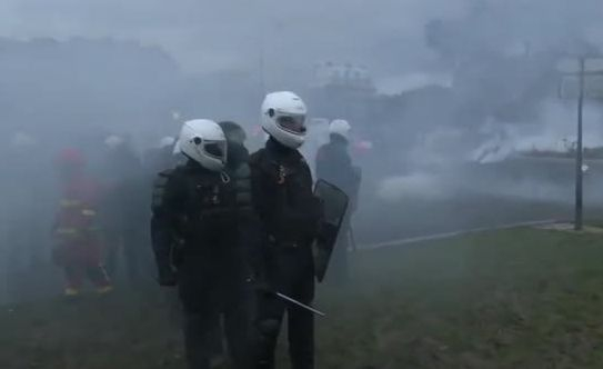 Във Франция е страшно