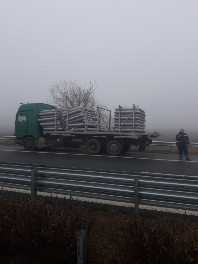 Извънредно в БЛИЦ: Адско верижно меле затвори АМ "Тракия", има изтичане на метан СНИМКИ