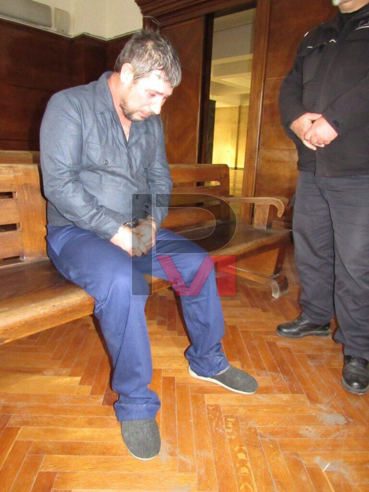 Джигитът, убил бебе в ужасяваща катастрофа в Русе, рони сълзи в съда, но... ВИДЕО 