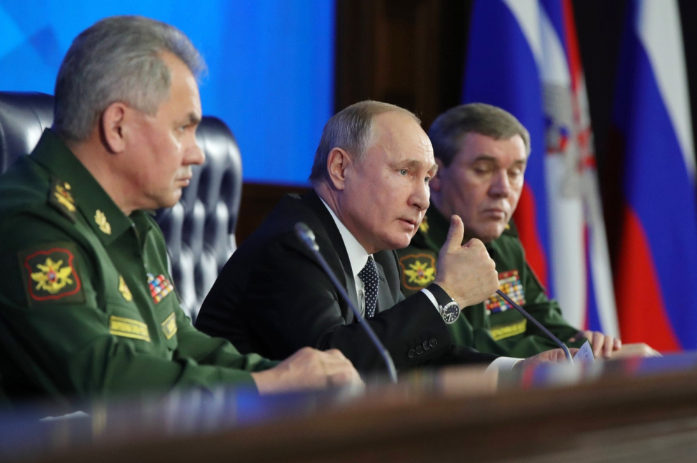 Путин нарече "измет и антисемитска свиня" посланик на Полша