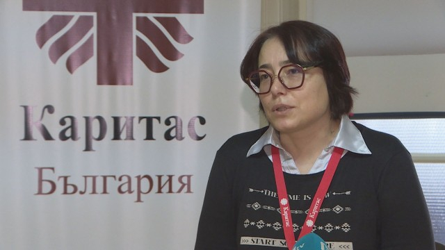 Мобилни медицински екипи помагат на възрастни хора през зимата