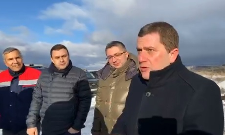 Борисов отиде да решава кризата в Перник, а се оказа на рожден ден на... ВИДЕО