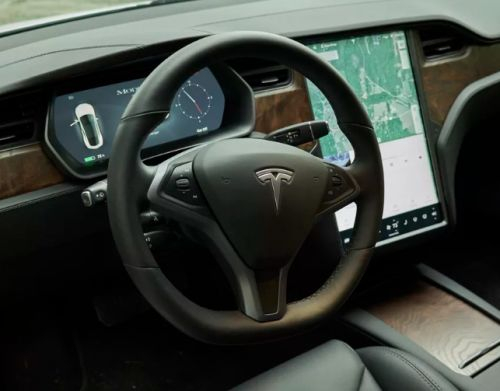 Tesla пусна първите коли, произведени в Китай