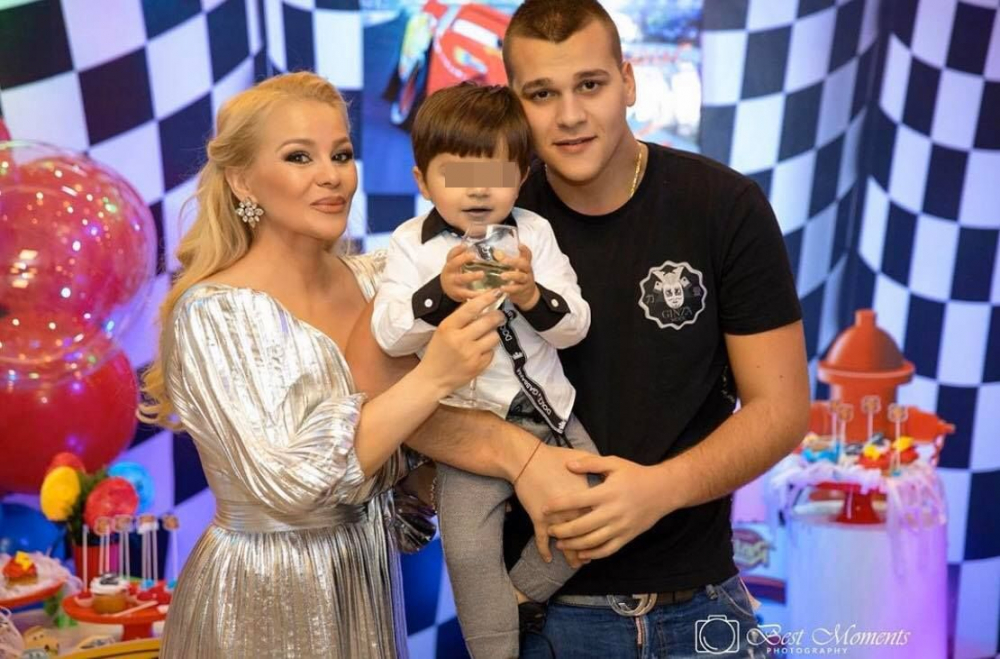 Десислава отсвири колежките си, заради скандал с... СНИМКИ 