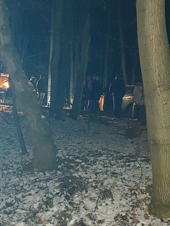 Дивотия в новогодишната вечер с тузарски джип в столичния „Лозенец“ СНИМКИ