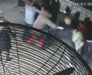 Първо ВИДЕО от екшъна в Симитли с участието на кмета и сина му