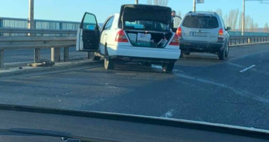 Страшна каскада на Аспарухов мост във Варна СНИМКА