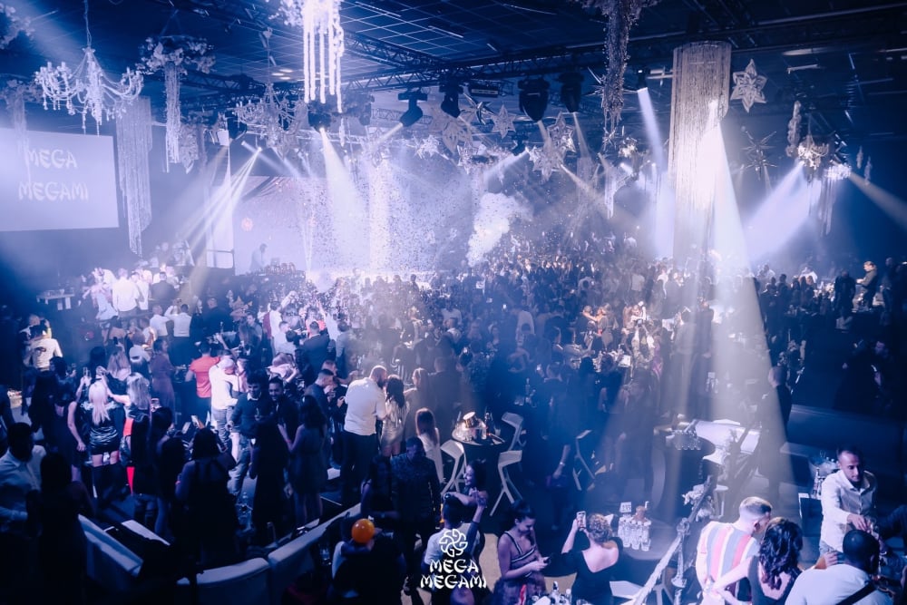 Клиентите на Megami Club – Hotel Marinela посрещнаха 2020 година в две зали 