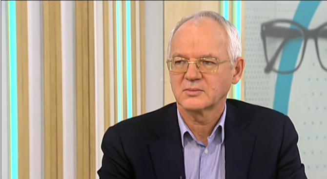 Васил Велев: Минималната заплата трябва да се договаря между работодатели и синдикати ВИДЕО