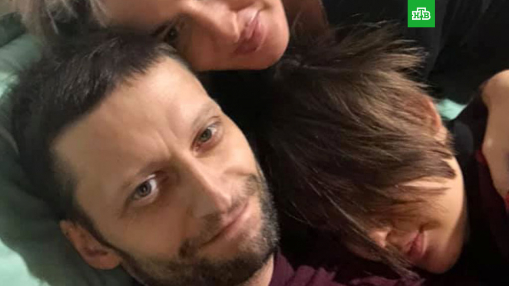 Болният от рак онколог, който лекуваше пациентите си до последно, се сбогува с живота ВИДЕО