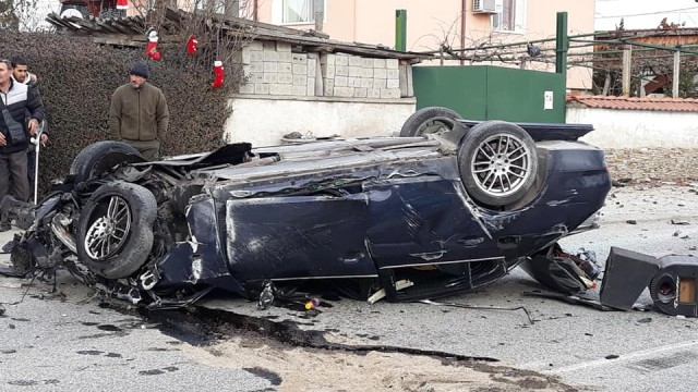 ЗРЕЛИЩНИ СНИМКИ от мелето с пиян шофьор, помел Порше Кайен в Калековец