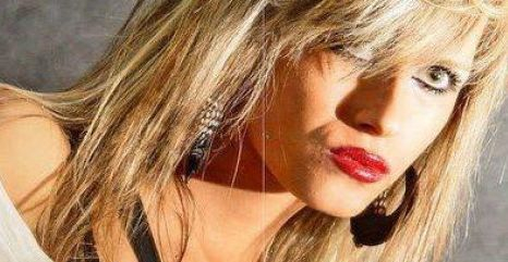 Сексапилната Мелина се оказа опасна работа! Върти страшен бизнес в Пловдивско