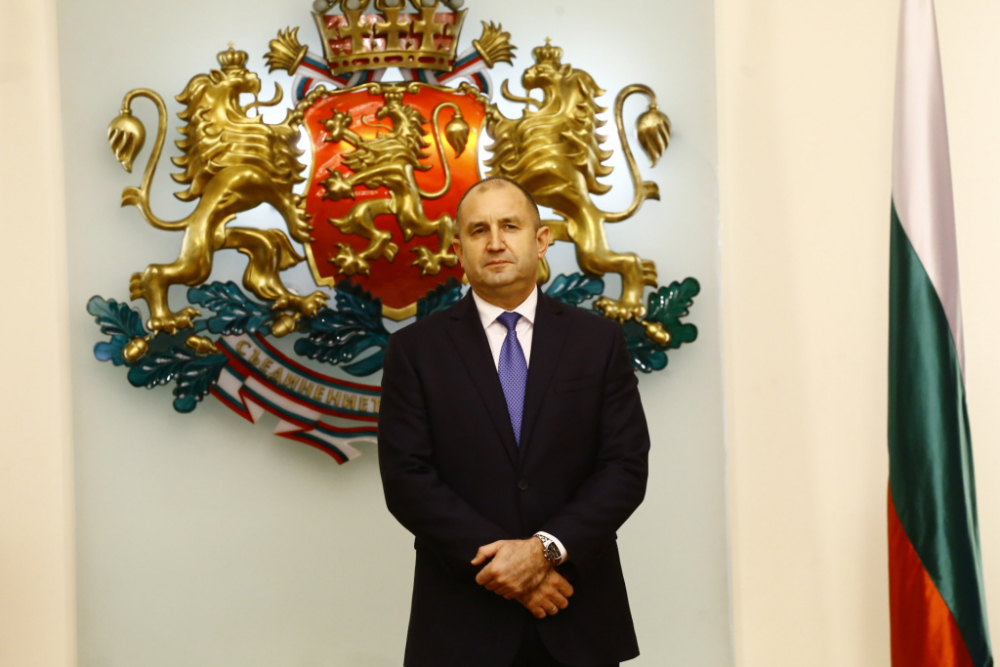 Борисов, Радев и Нинова рамо до рамо СНИМКИ