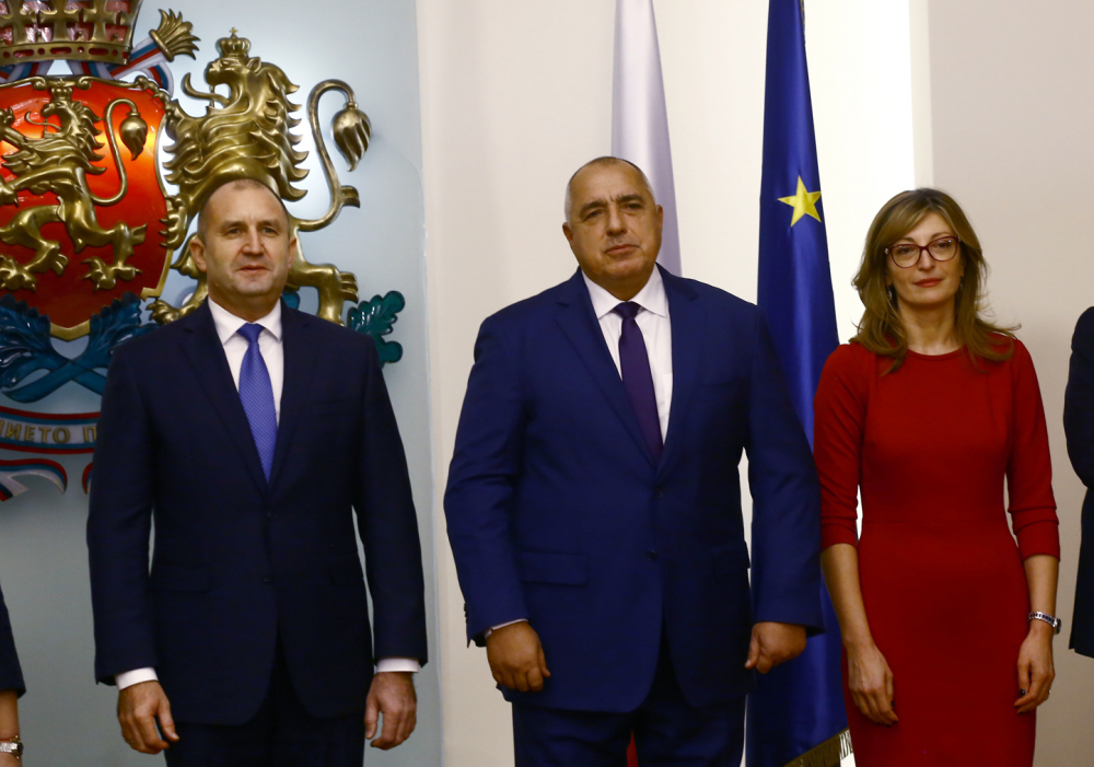 Вратите на Ада остават доста широко отворени, идат изпитания за Борисов, Радев и...