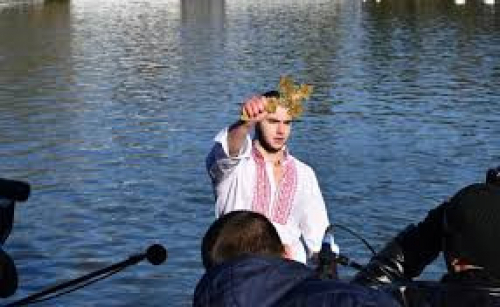 Кристиян, който хвана кръста на Йордановден в Сандански, трогна всички с решението си