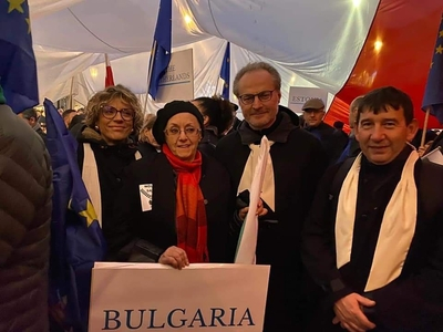 Лозан Панов цъфна на политически митинг във Варшава