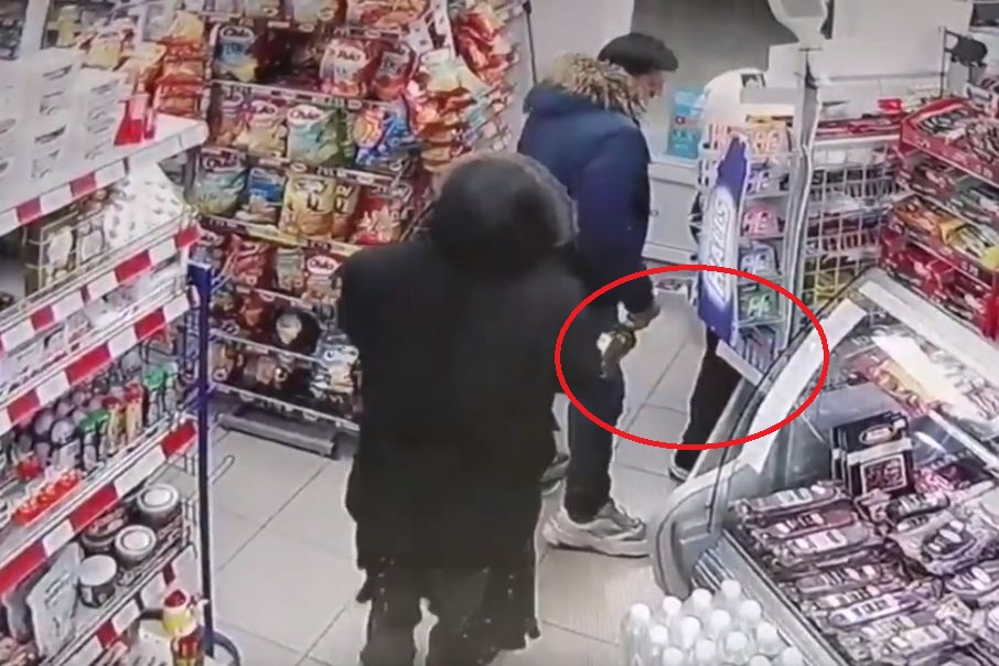 16 камери не могат да "озаптят" наглите апаши в Казанлък ВИДЕО 