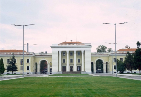 Въпреки кризата: Синдикати искат от Борисов вода за „Стомана индъстри“ 