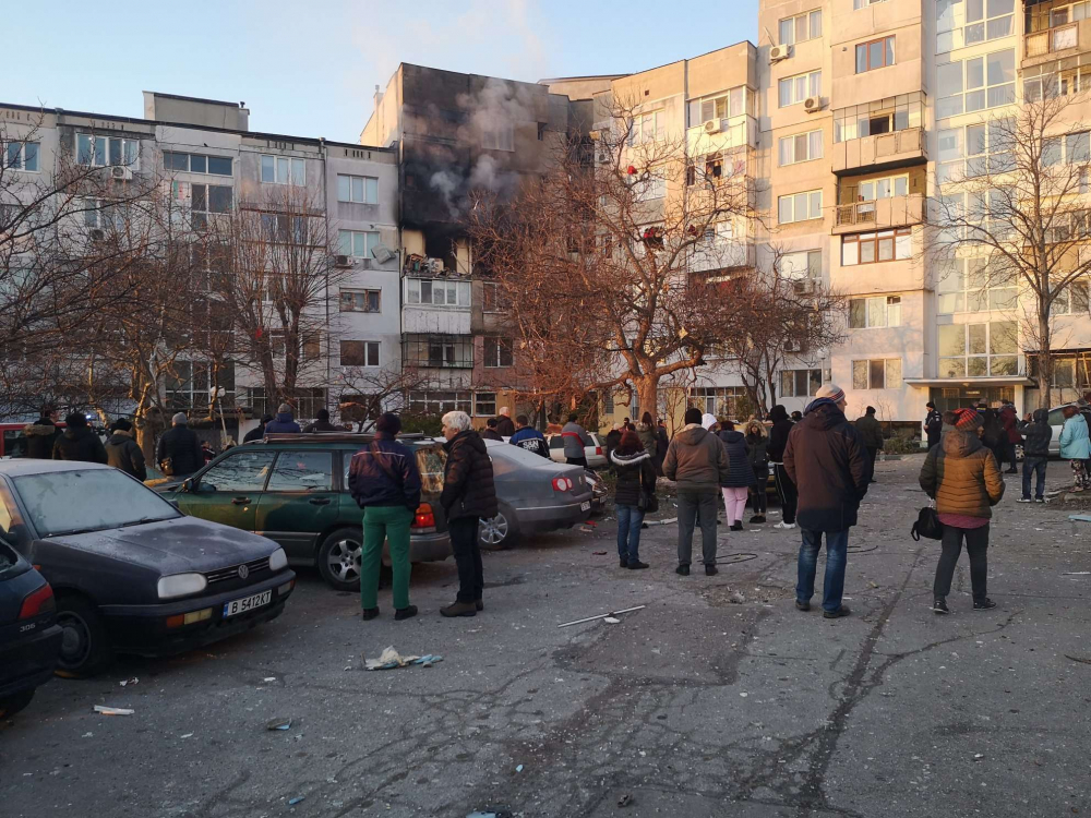 Първо в БЛИЦ! Има загинала при взрива във Варна, издирват опасния отмъстител на разведената си любовница ВИДЕО