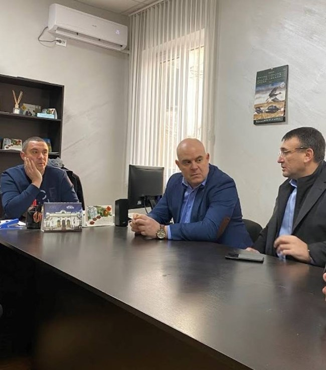 Иван Гешев и Младен Маринов са в Галиче СНИМКИ