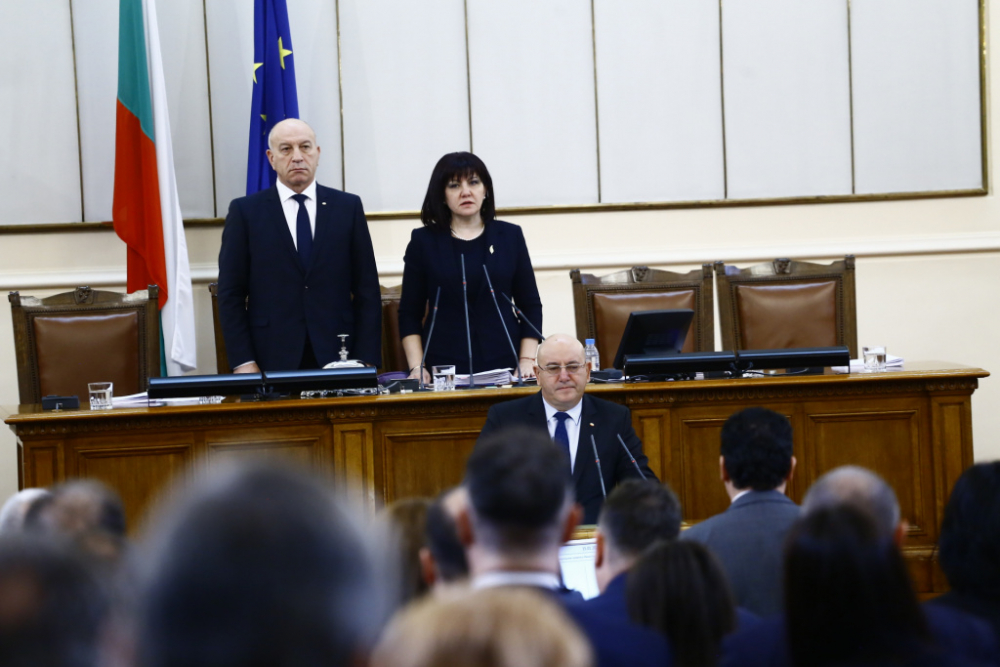 Парламентът прие оставката на Нено Димов и назначи Емил Димитров за екоминистър СНИМКИ