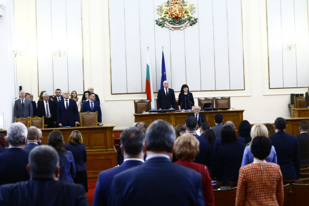 Парламентът прие оставката на Нено Димов и назначи Емил Димитров за екоминистър СНИМКИ
