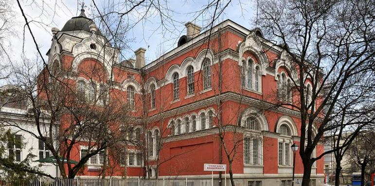 Националната художествена академия с нов ректор, скандалният проф. Велислав Минеков изобщо не е бил допуснат до конкурса 