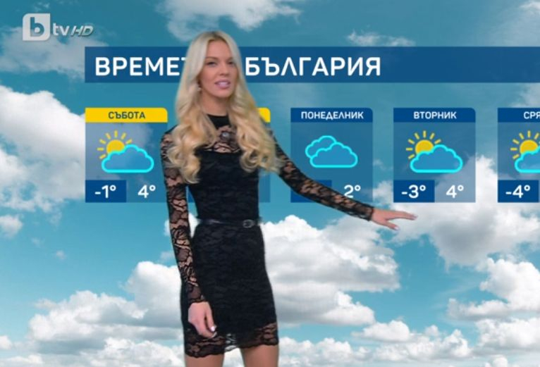 Натали Трифонова облече черна дантела и показа безкрайни крака СНИМКИ