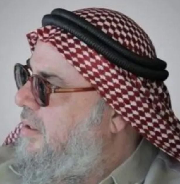 Спипаха главатар на ИДИЛ, който е толкова дебел, че го возят в... СНИМКИ